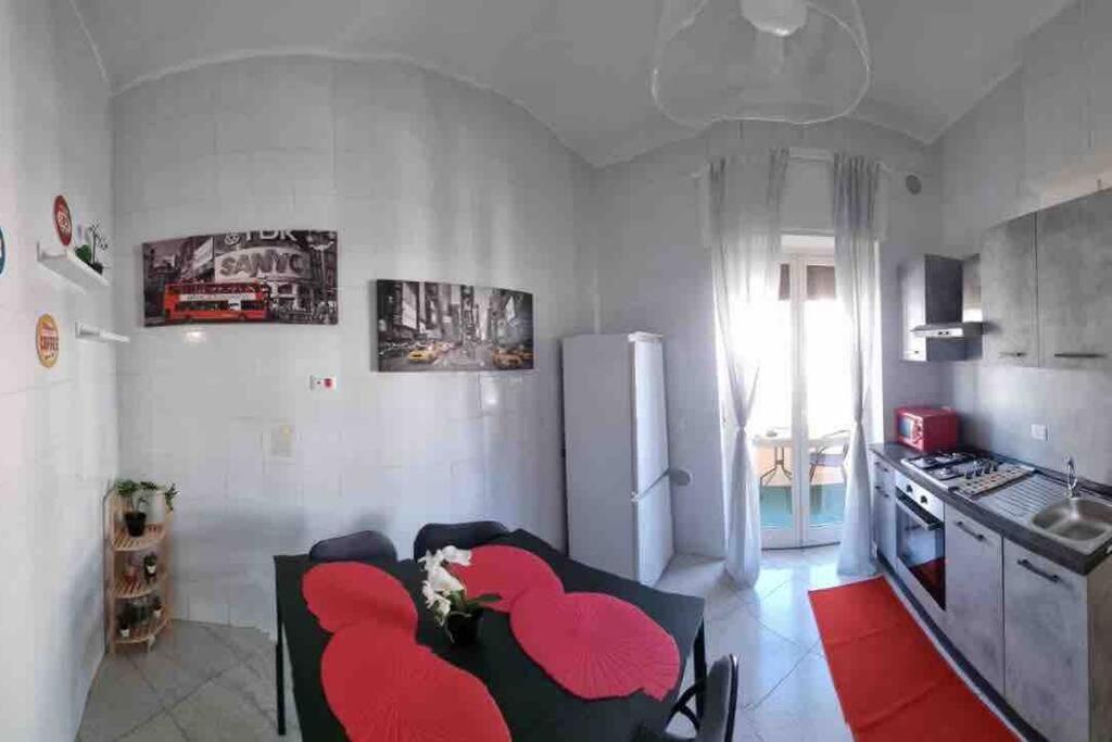 Salernoroomstation Екстериор снимка