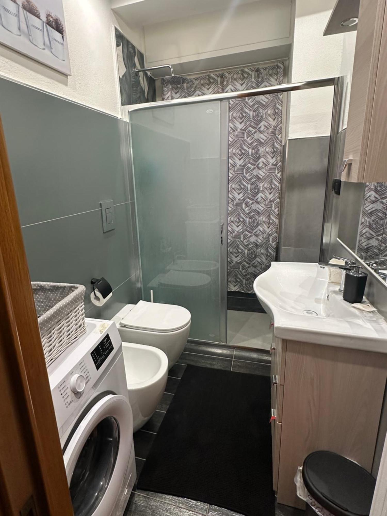 Salernoroomstation Екстериор снимка